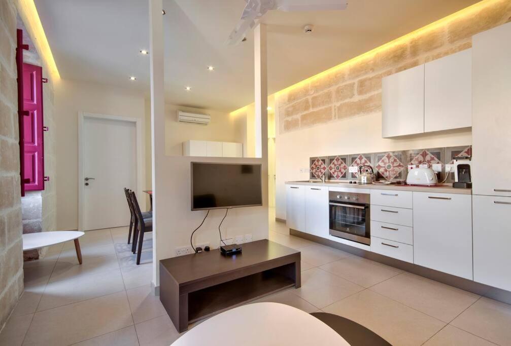 Vallettastay - Lucky Star Two Bedroom Apartment 303 Bagian luar foto